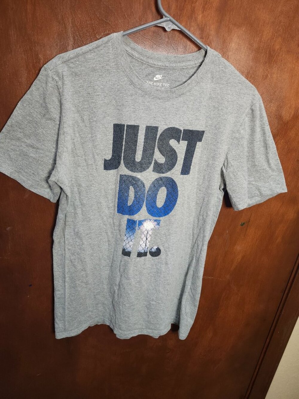 Nike® Just Do It Street Ball Basketball Design Graphic Men`s Med T~Shirt